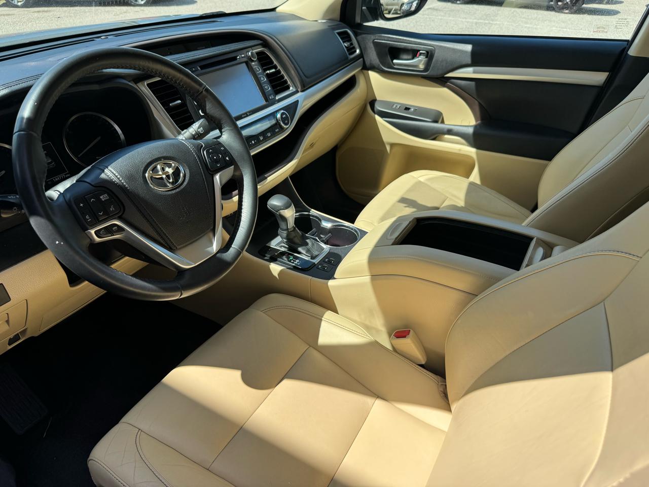 Toyota Highlander  2015
