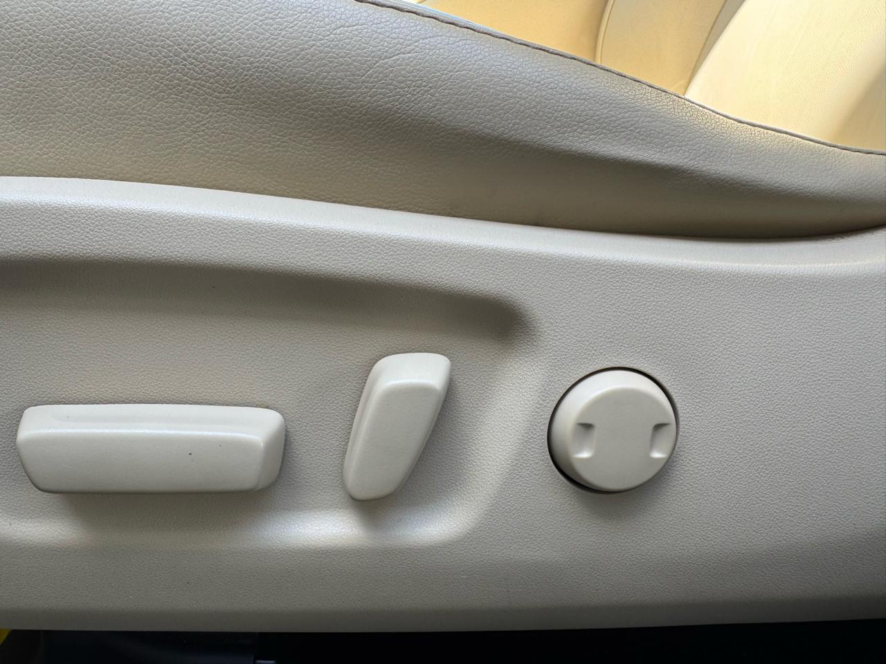 Toyota Highlander  2015