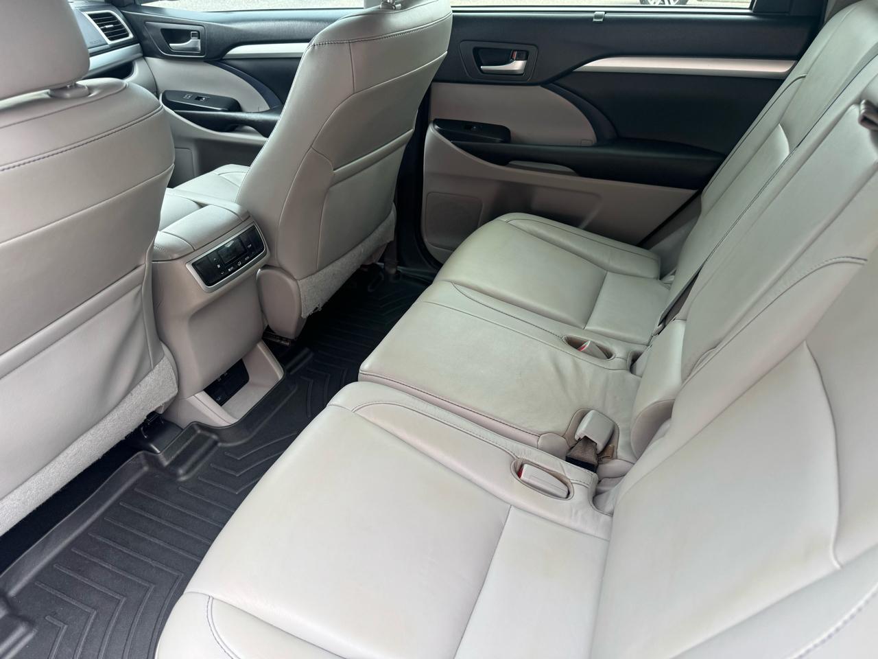 Toyota Highlander  2017