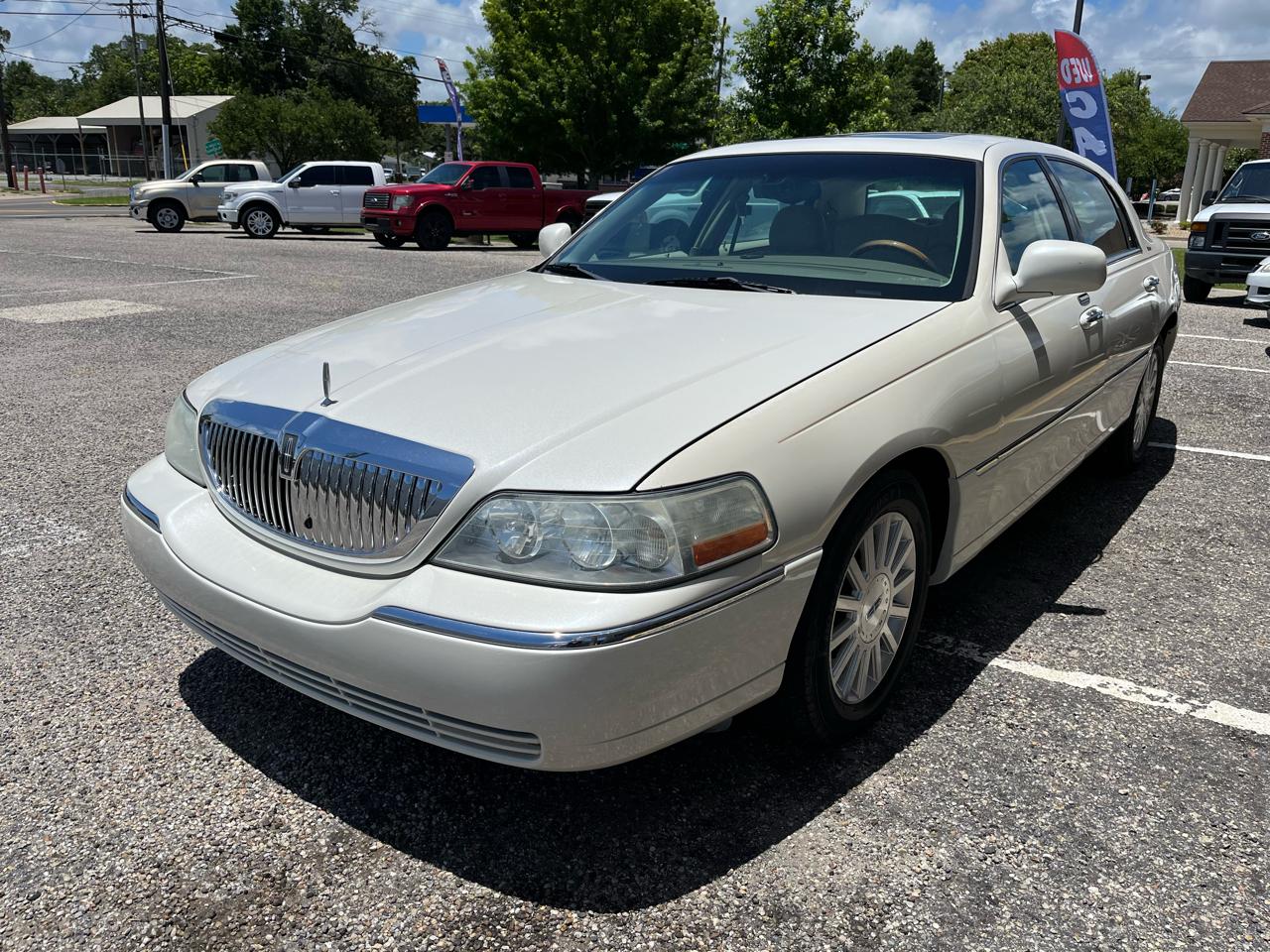Lincoln Town Car  2004