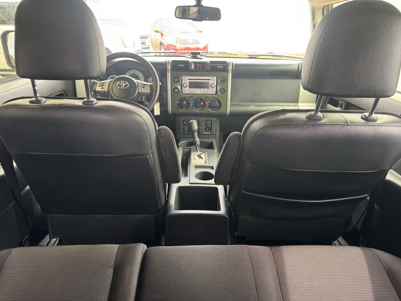 Toyota FJ Cruiser  2014