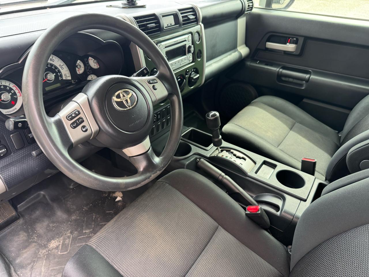 Toyota FJ Cruiser  2014