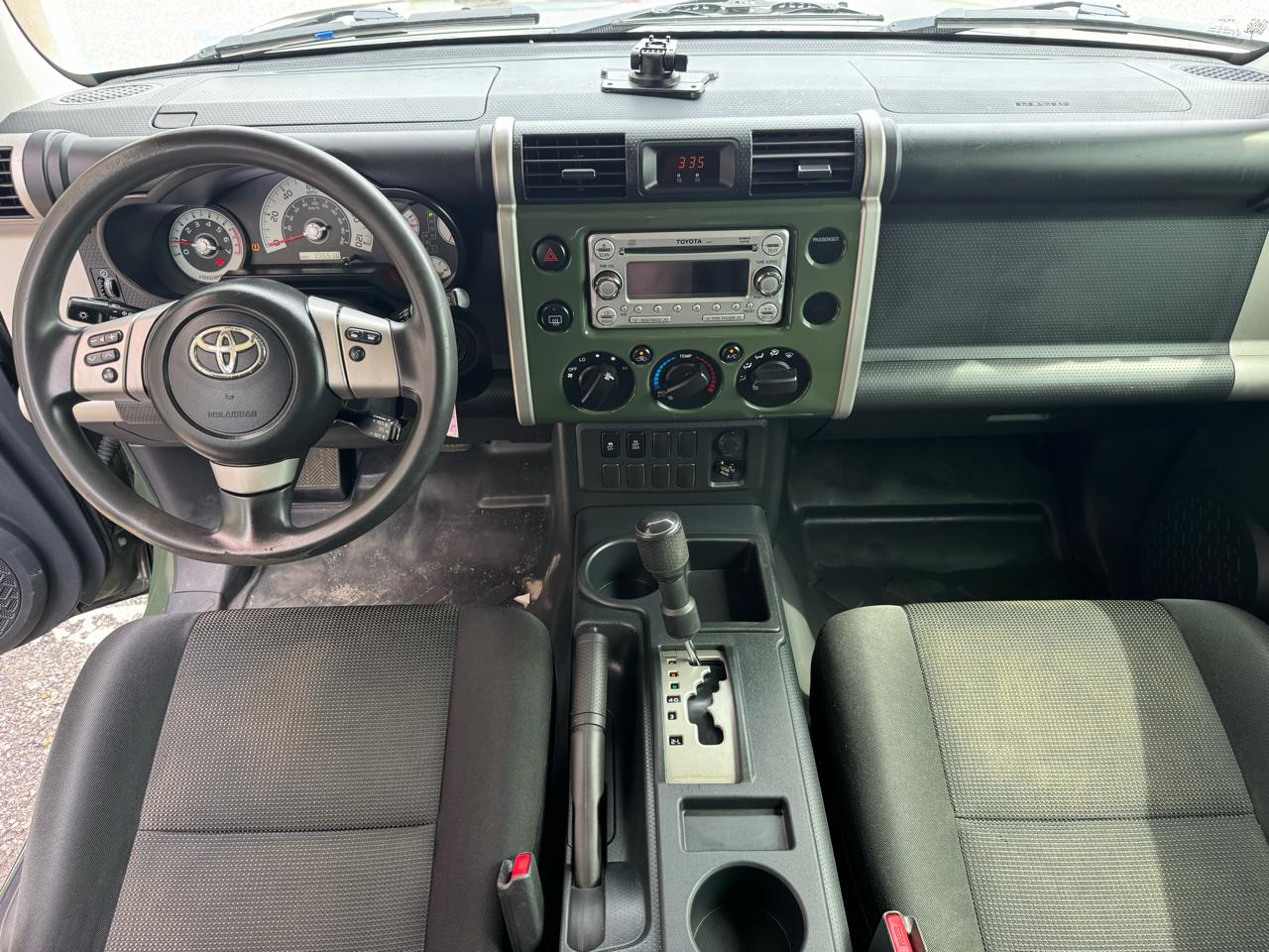 Toyota FJ Cruiser  2014