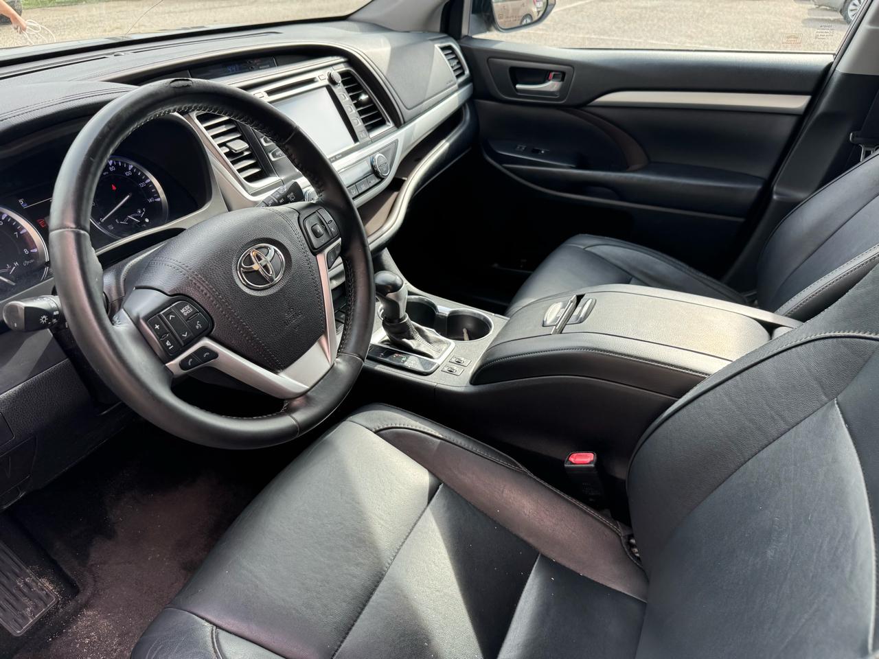 Toyota Highlander  2017