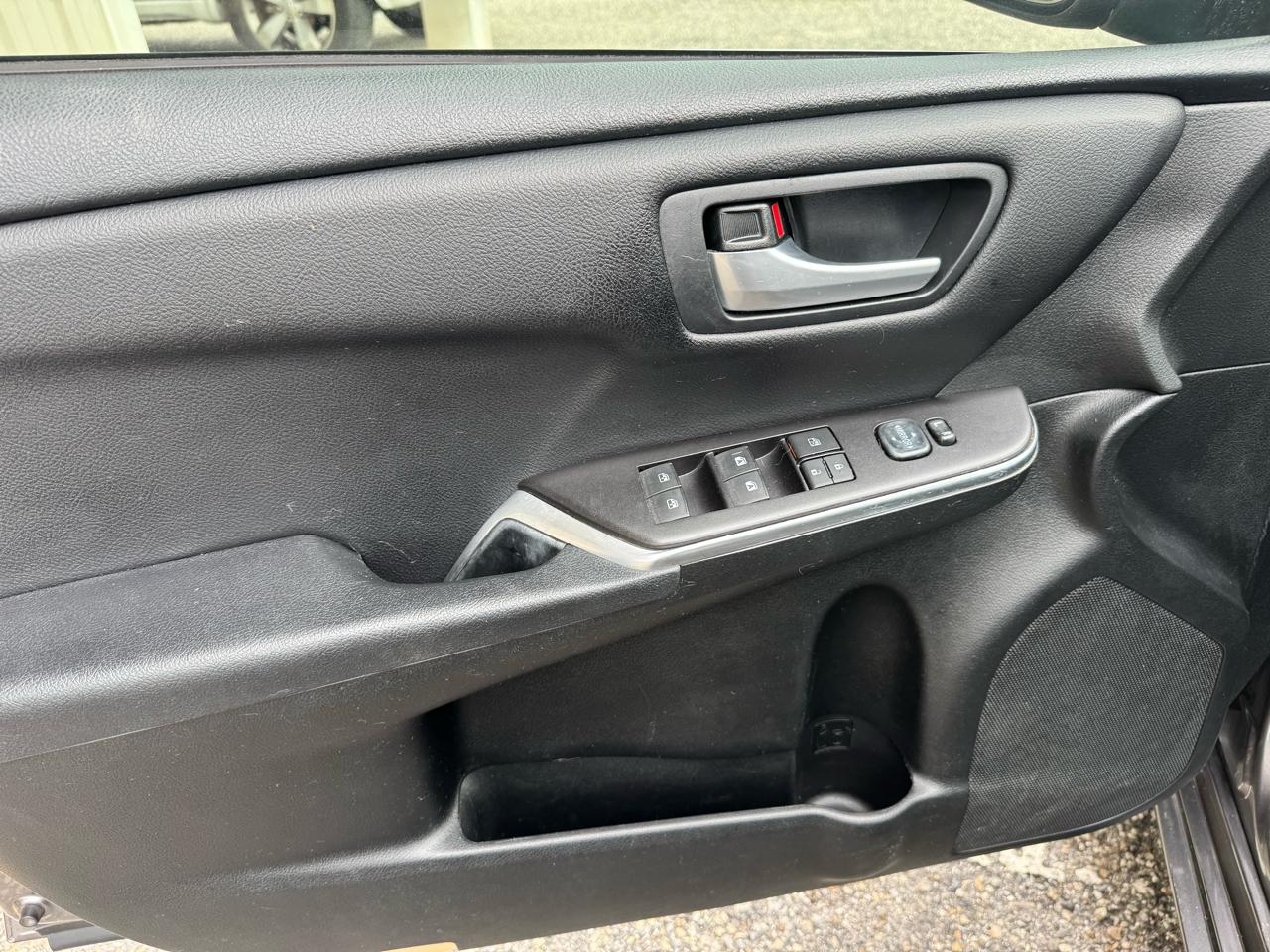 Toyota Camry  2017