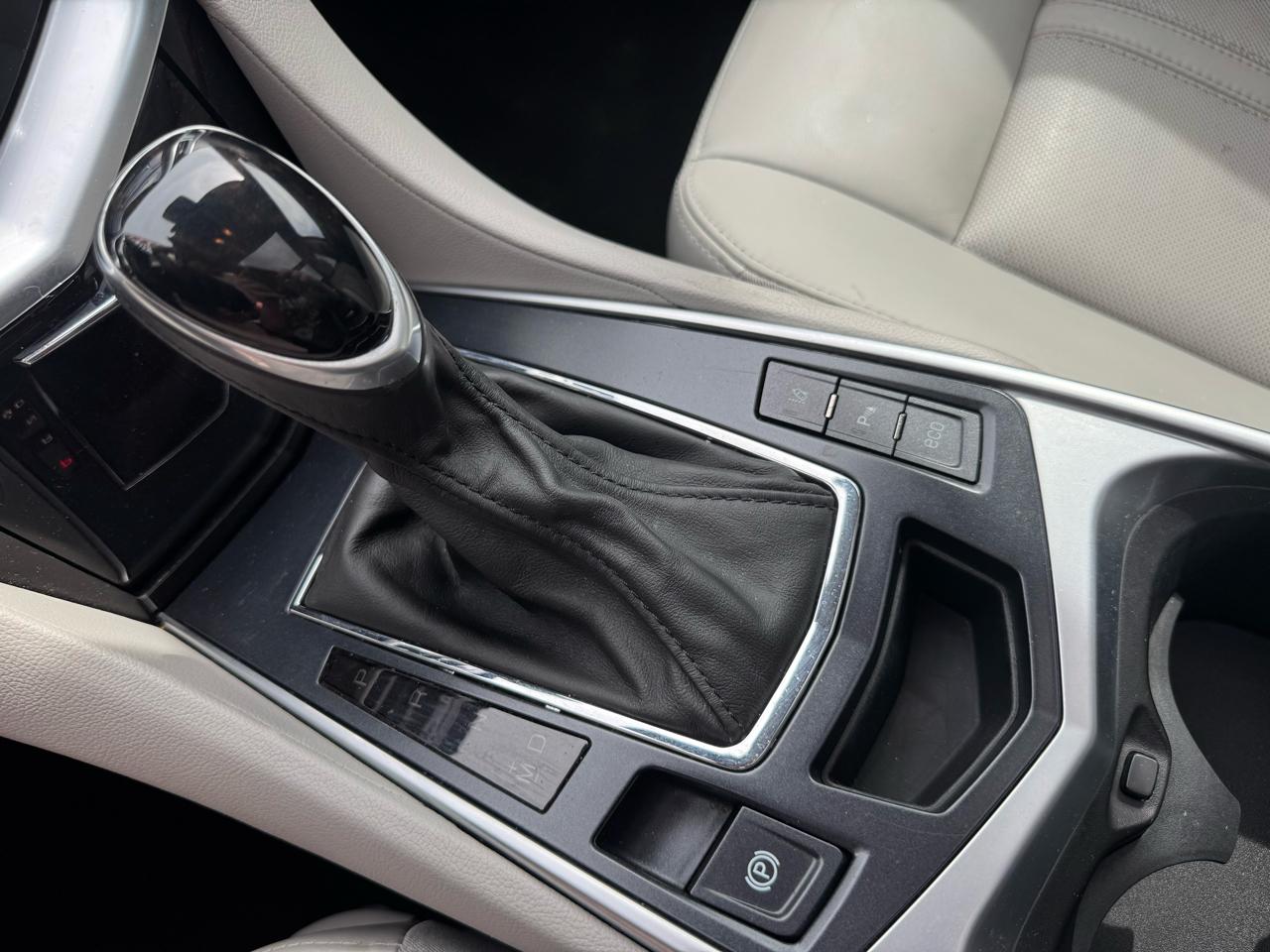 Cadillac SRX  2015
