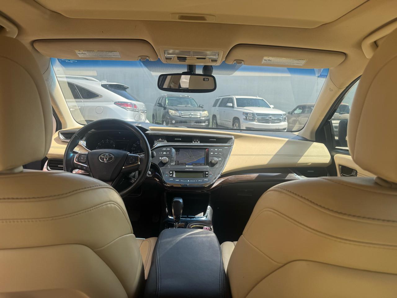 Toyota Avalon  2013