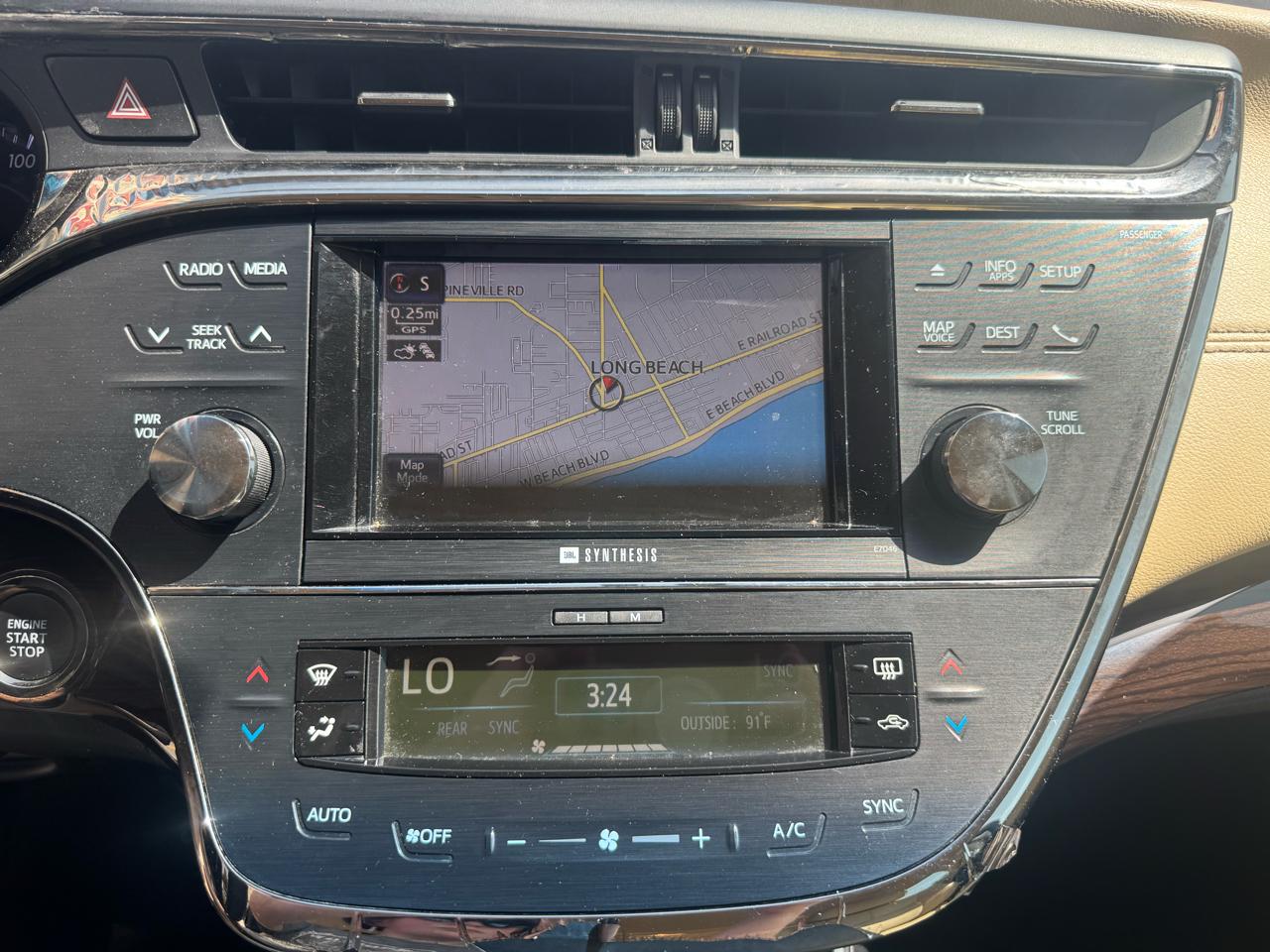 Toyota Avalon  2013