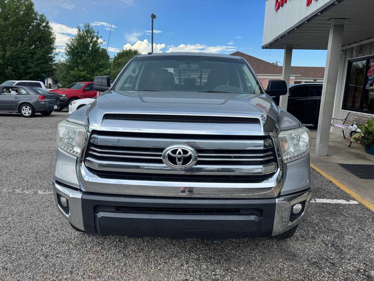 Toyota Tundra  2017