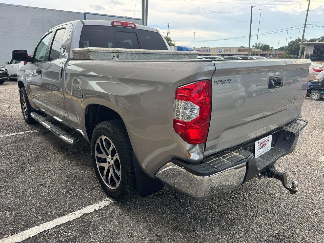 Toyota Tundra  2017