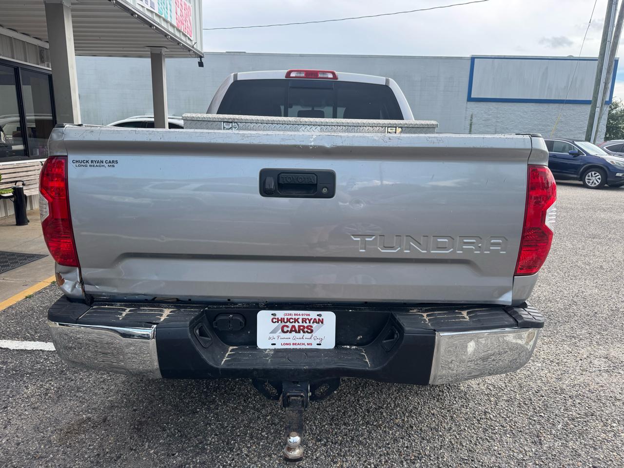 Toyota Tundra  2017