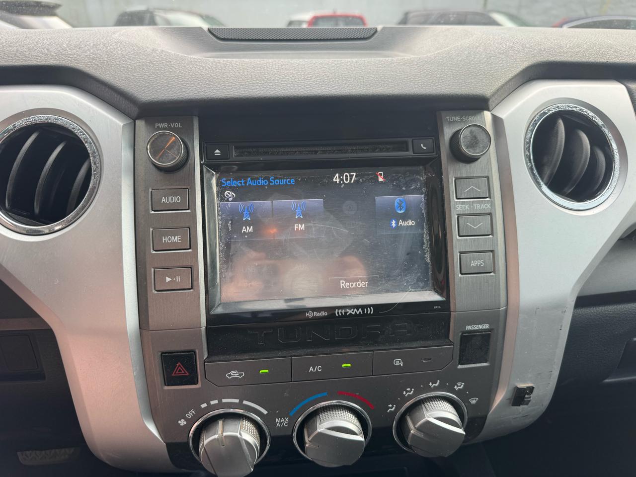 Toyota Tundra  2017
