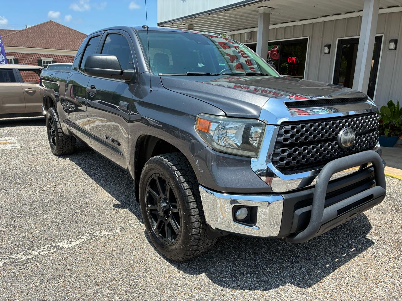 Toyota Tundra  2018