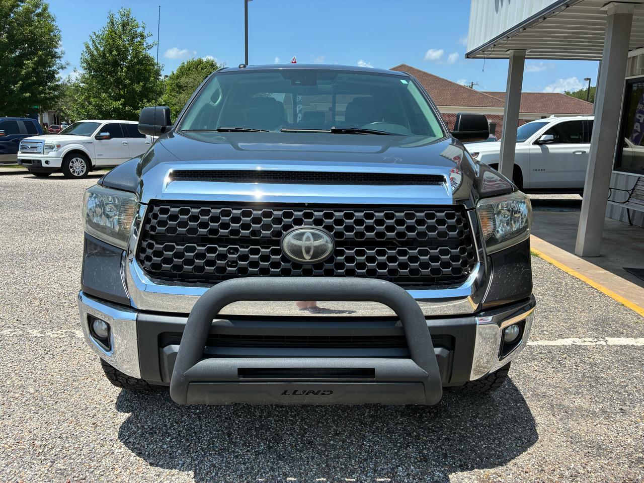 Toyota Tundra  2018