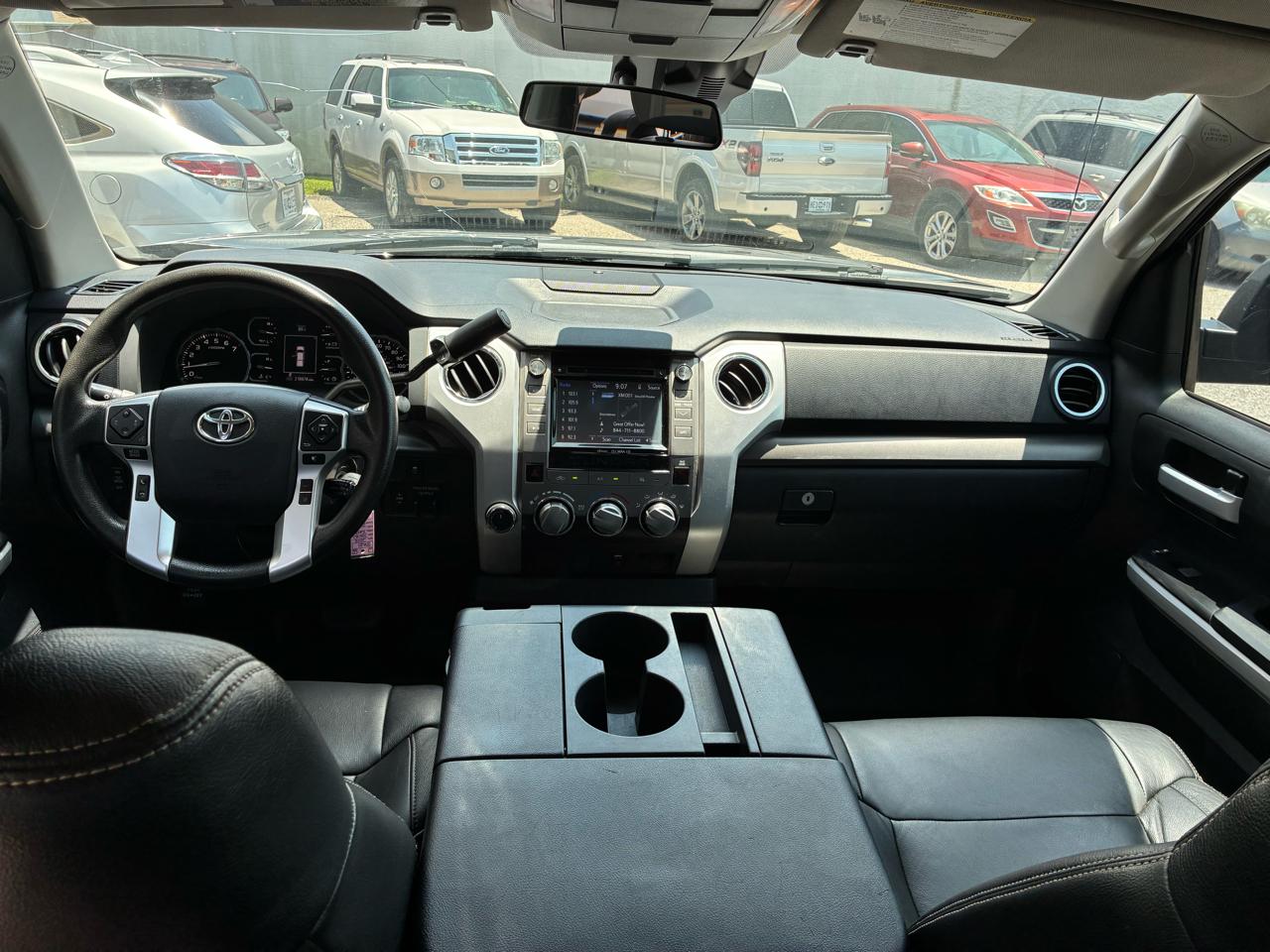 Toyota Tundra  2018