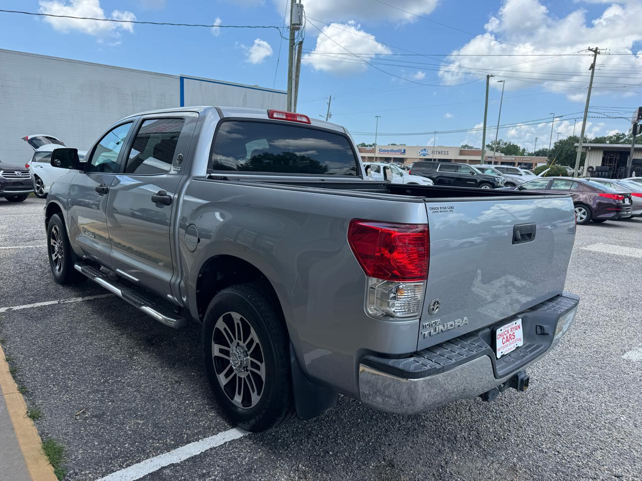 Toyota Tundra  2013