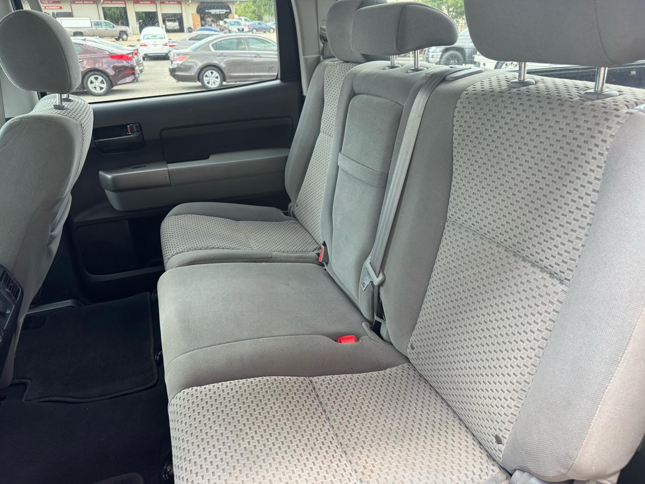 Toyota Tundra  2013