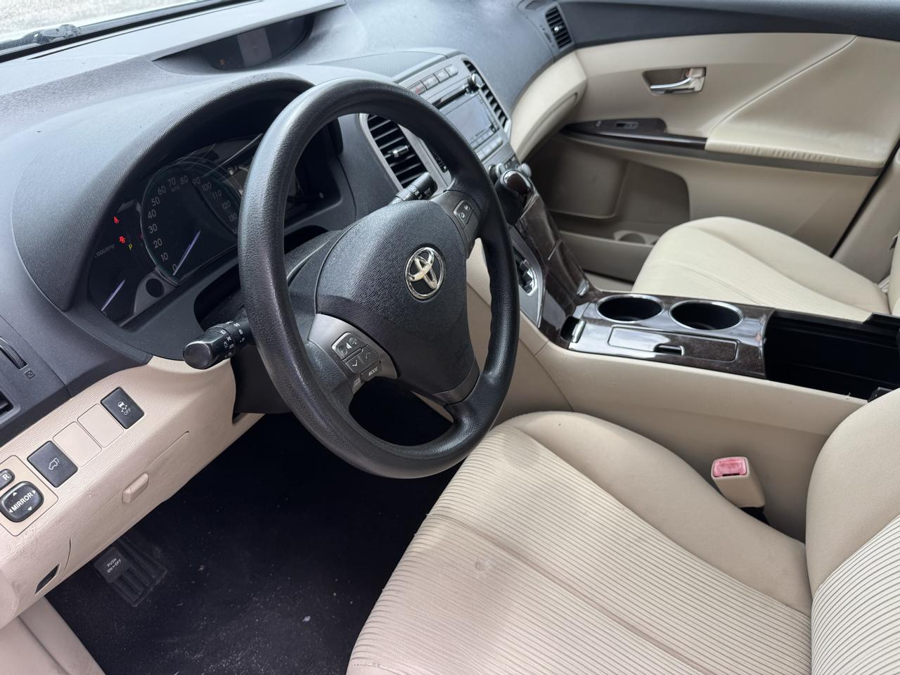 Toyota Venza  2012