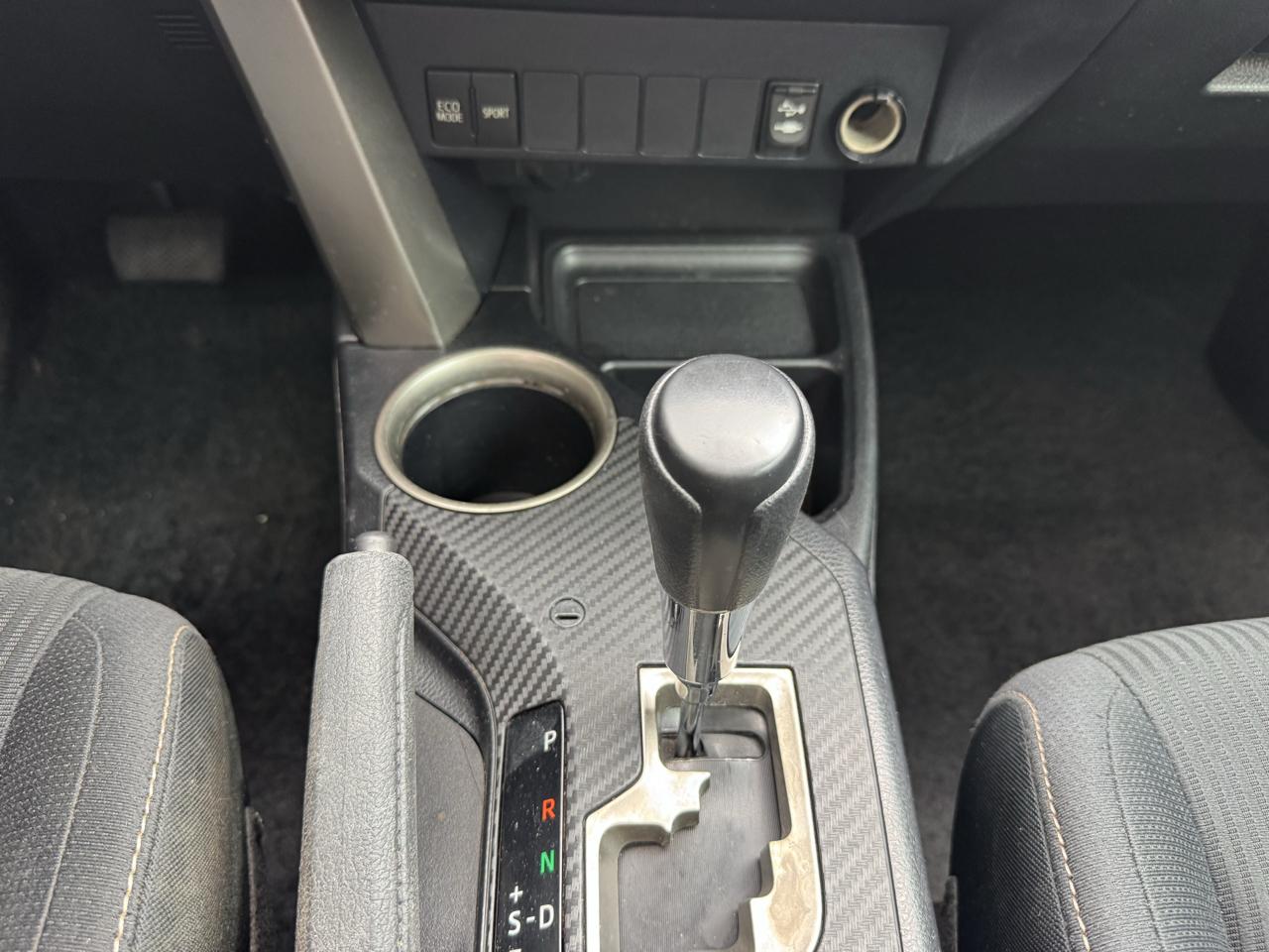 Toyota RAV4  2013