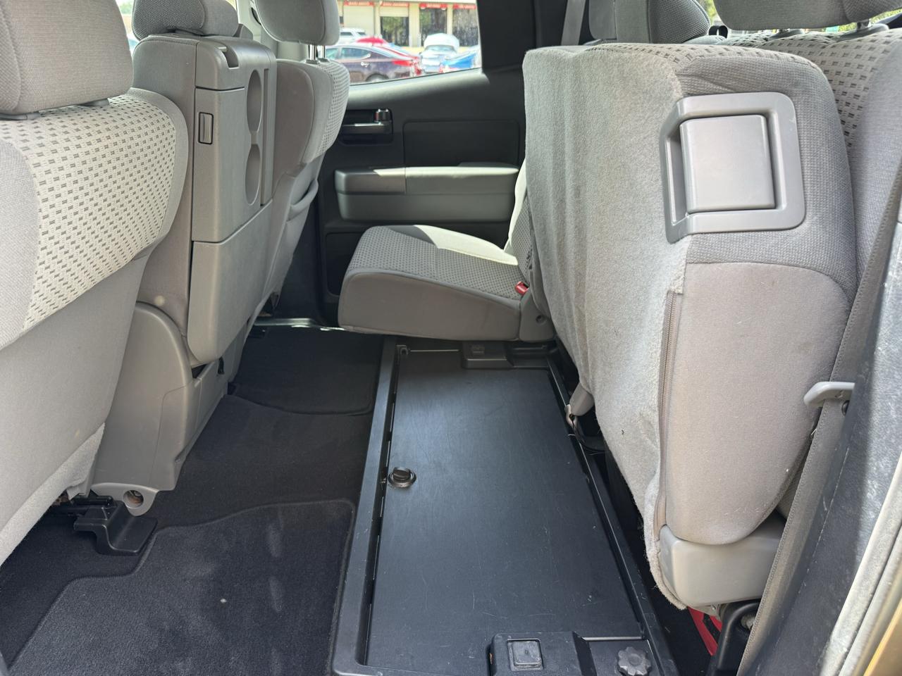 Toyota Tundra  2013
