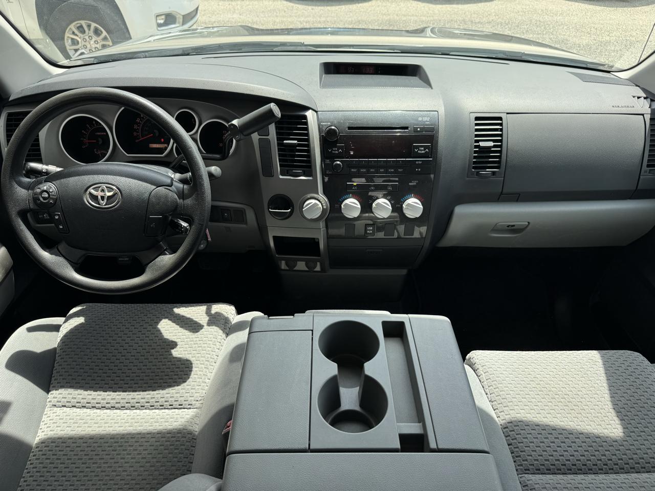 Toyota Tundra  2013