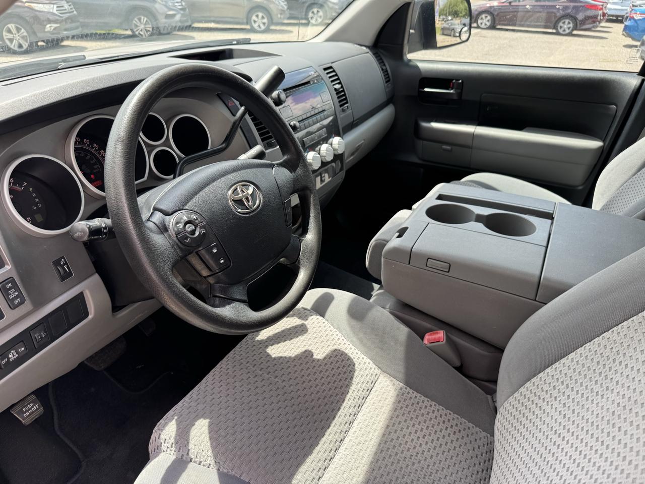 Toyota Tundra  2013