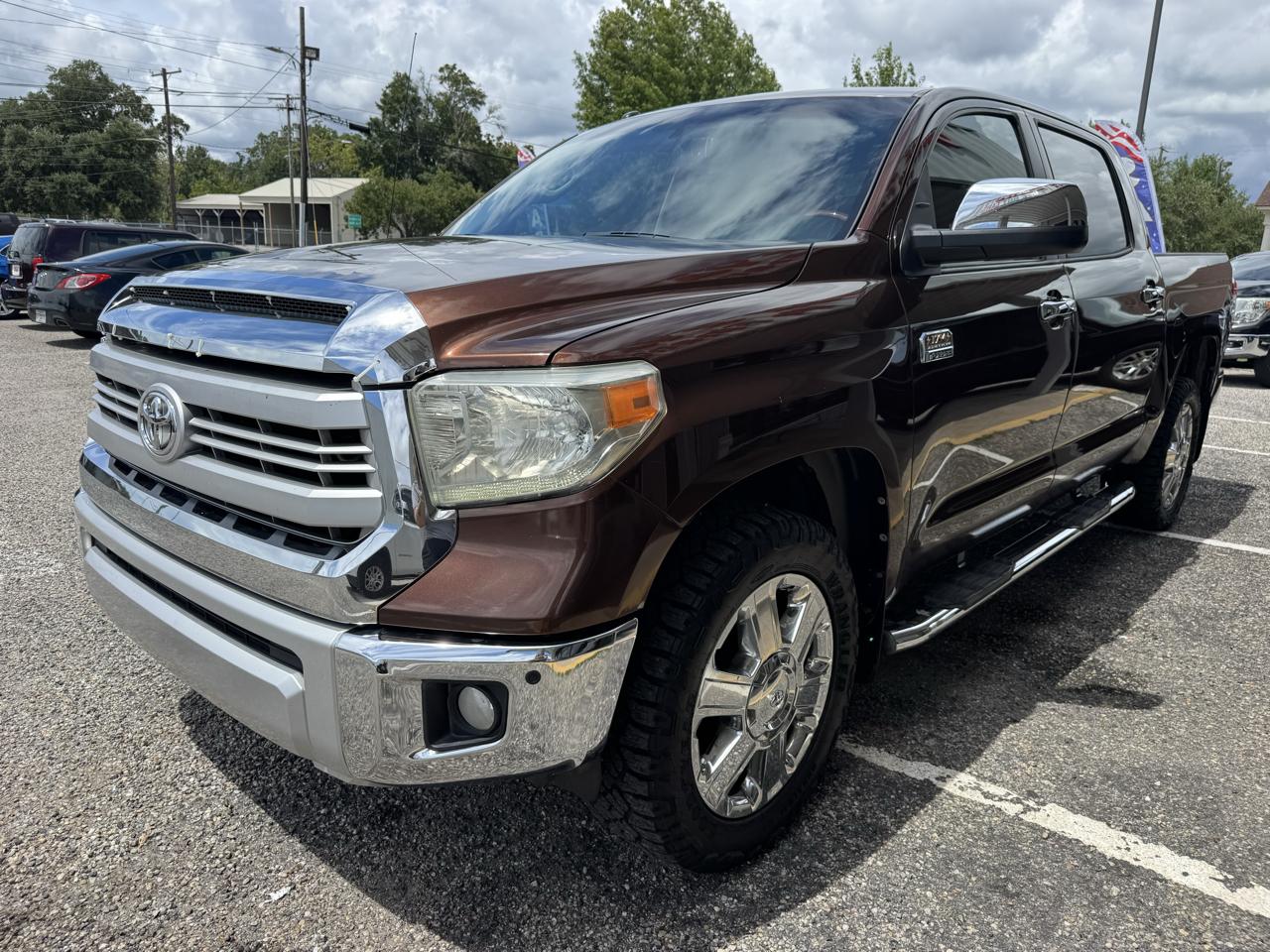 Toyota Tundra  2014