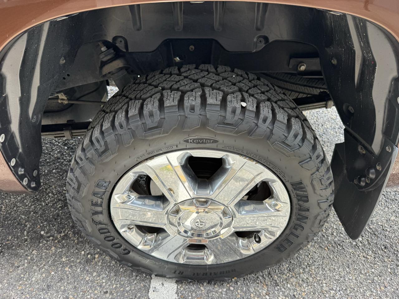 Toyota Tundra  2014