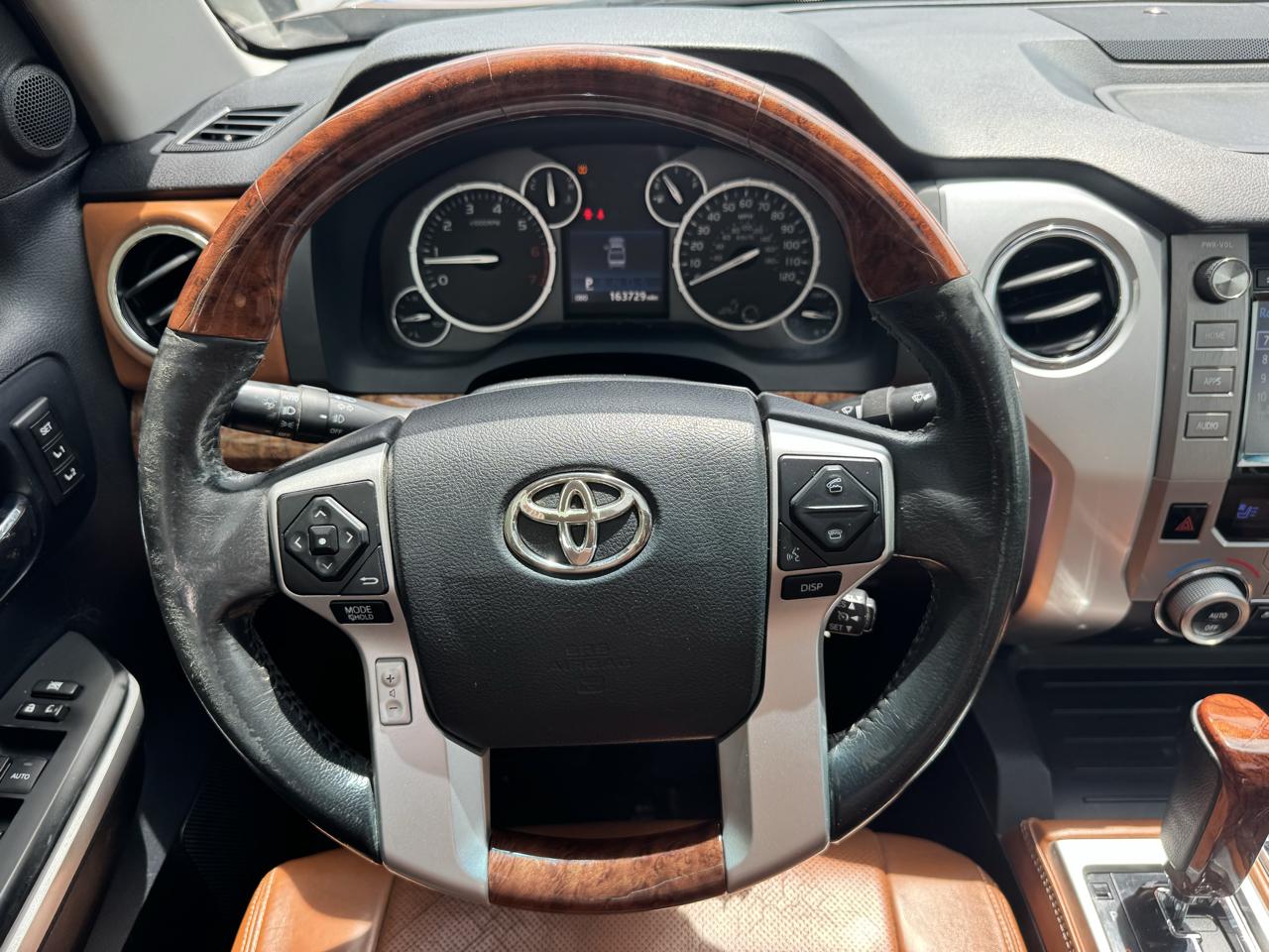 Toyota Tundra  2014