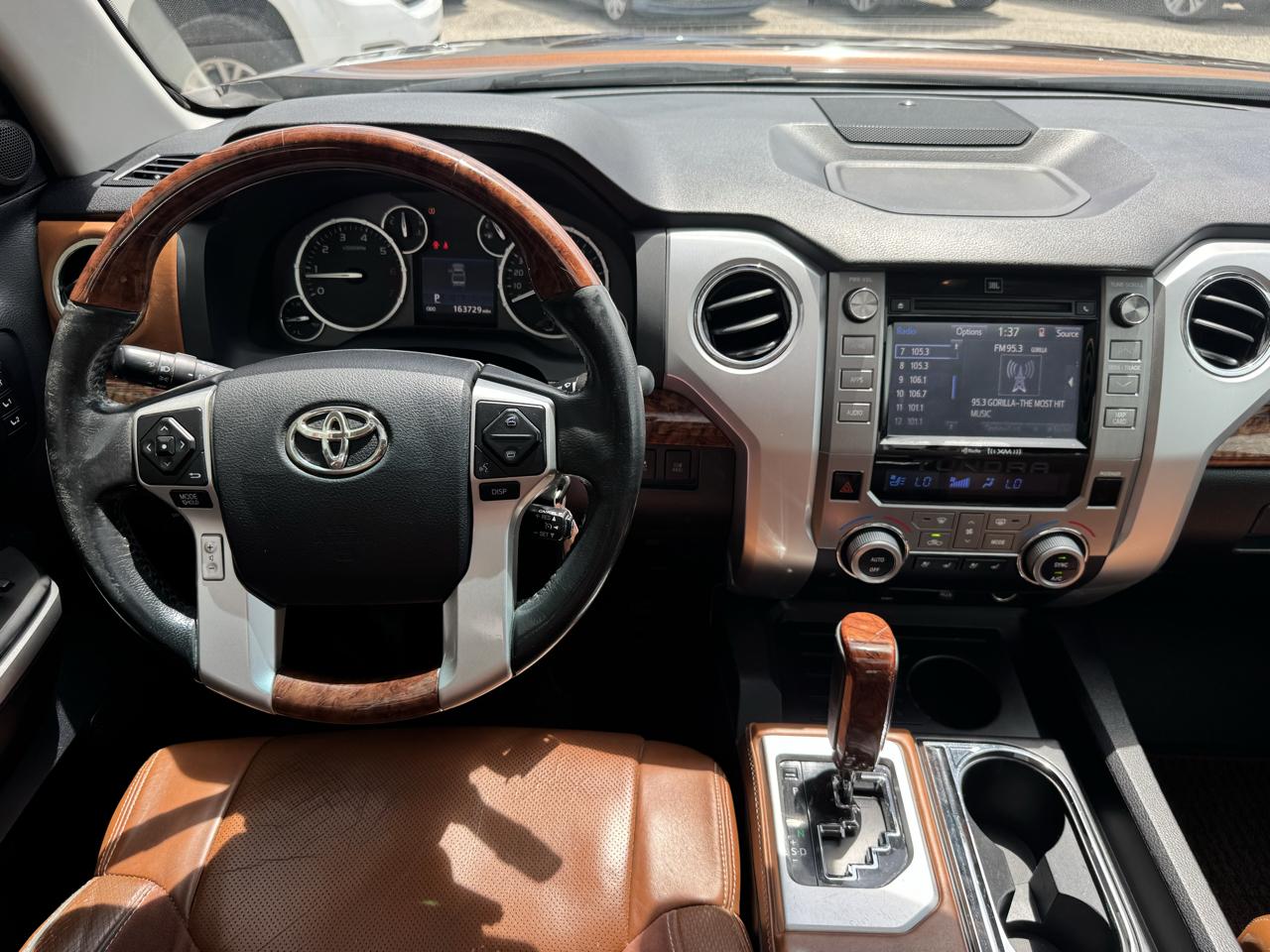 Toyota Tundra  2014