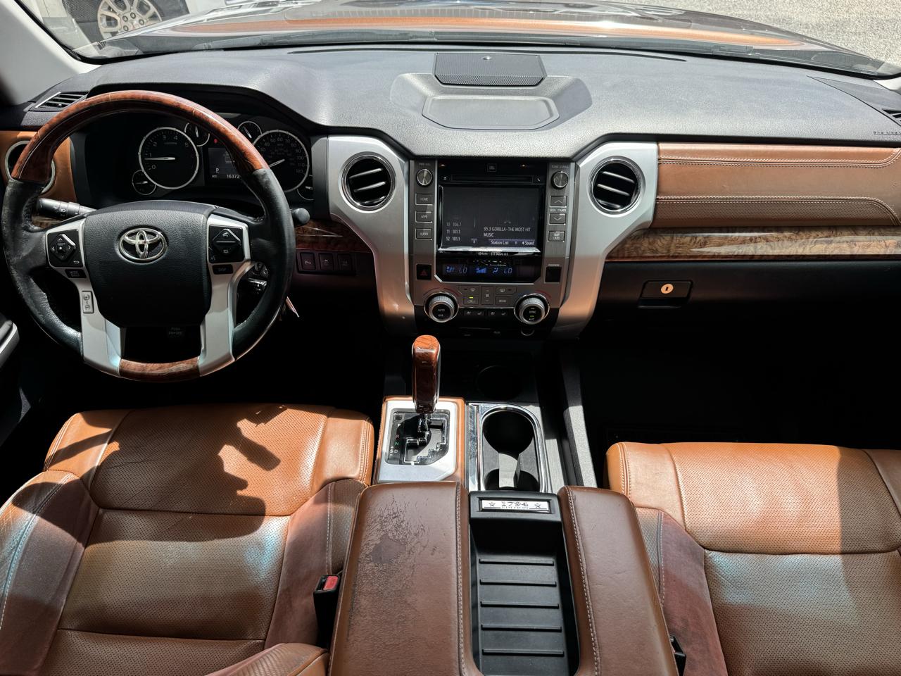 Toyota Tundra  2014