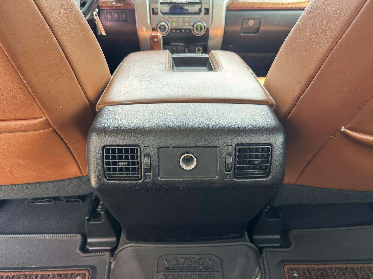 Toyota Tundra  2014