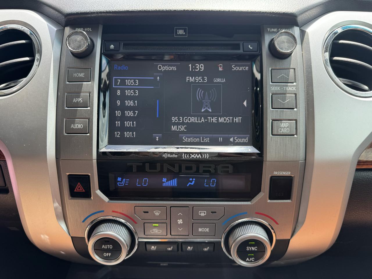 Toyota Tundra  2014