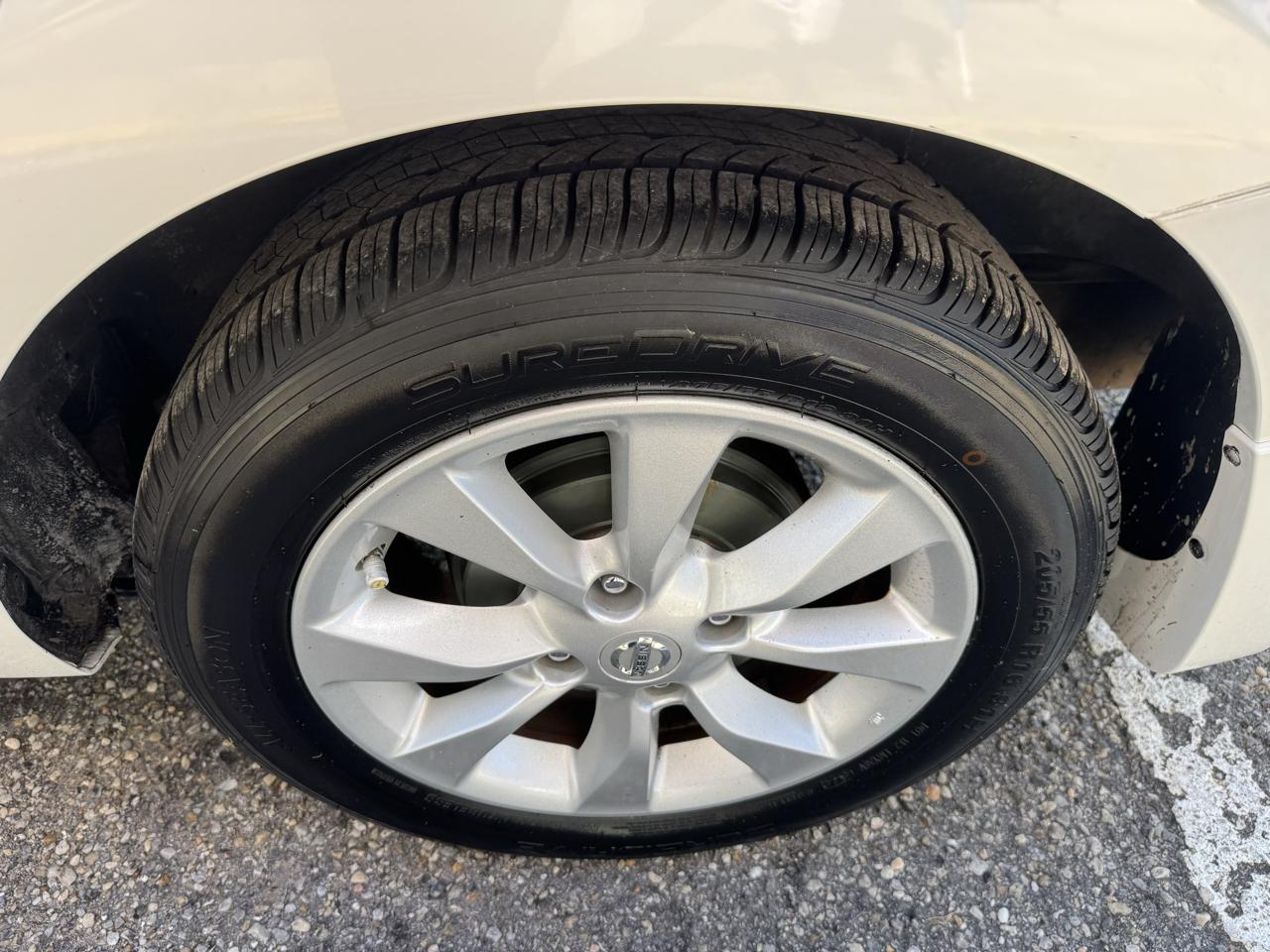 Nissan Sentra  2012