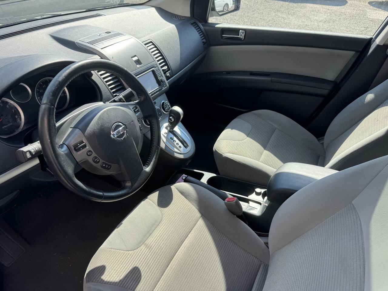 Nissan Sentra  2012