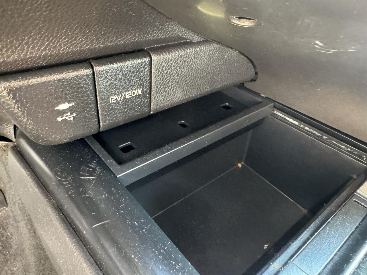 Toyota Camry  2019