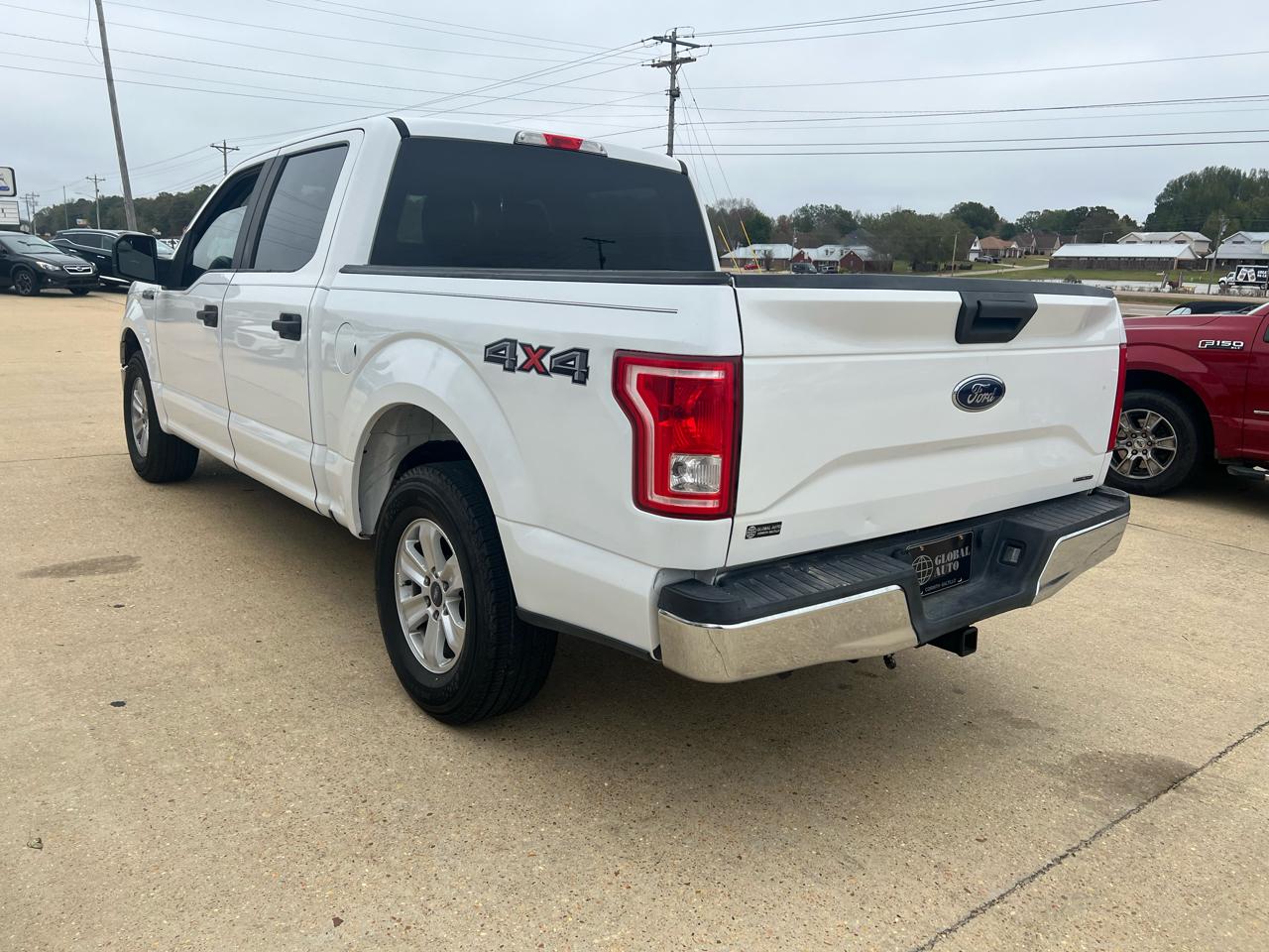 Ford F-150 4WD Reg Cab 126" XLT 2015