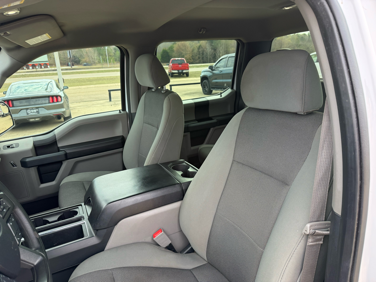 Ford F-150 2WD SuperCab 145" XL 2020