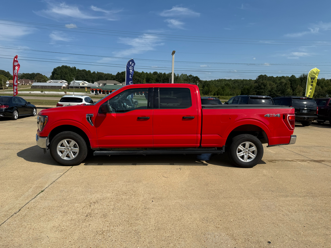 Ford F-150 4WD SuperCrew 145" XLT 2023