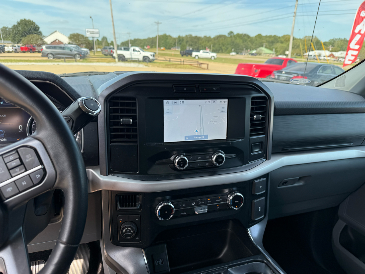 Ford F-150 4WD SuperCrew 145" XLT 2023