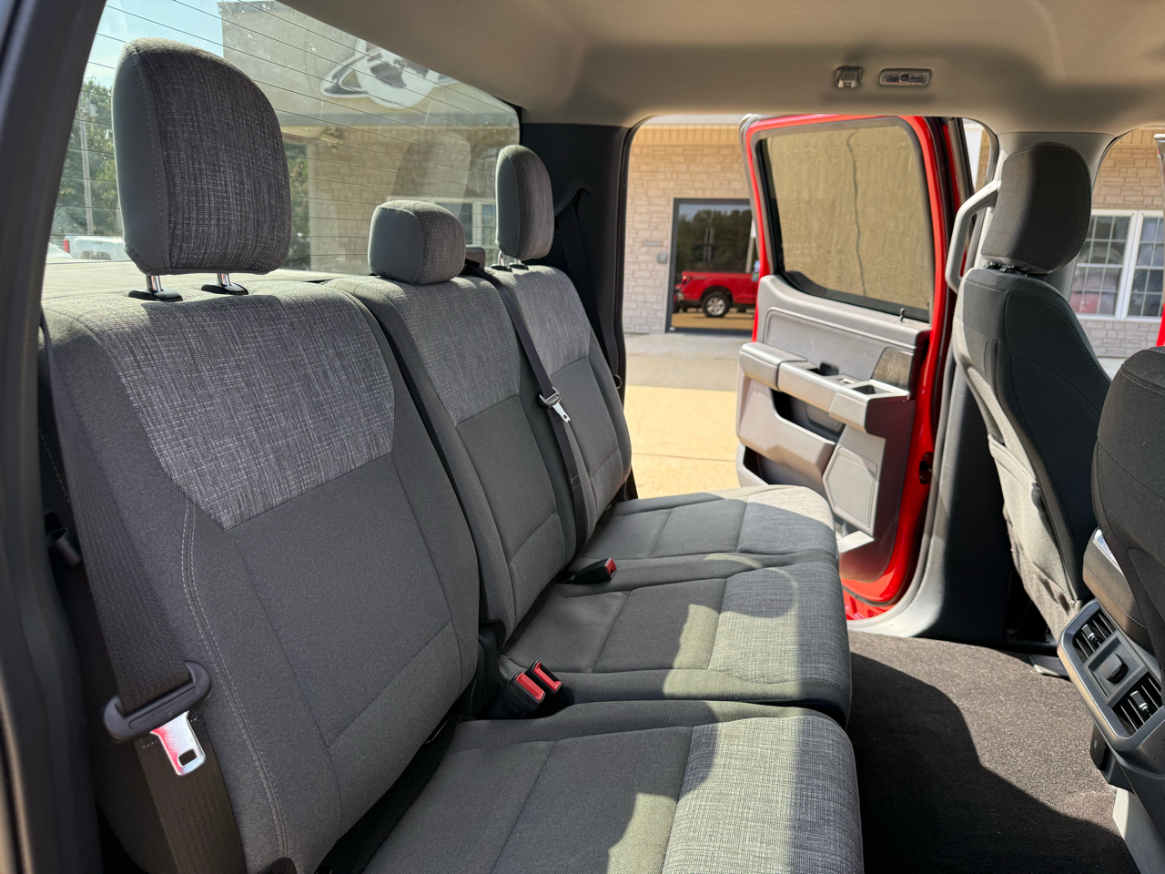 Ford F-150 4WD SuperCrew 145" XLT 2023