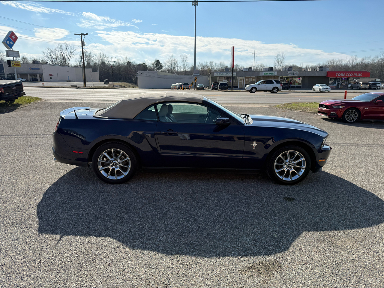 Ford Mustang V6 Convertible 2010