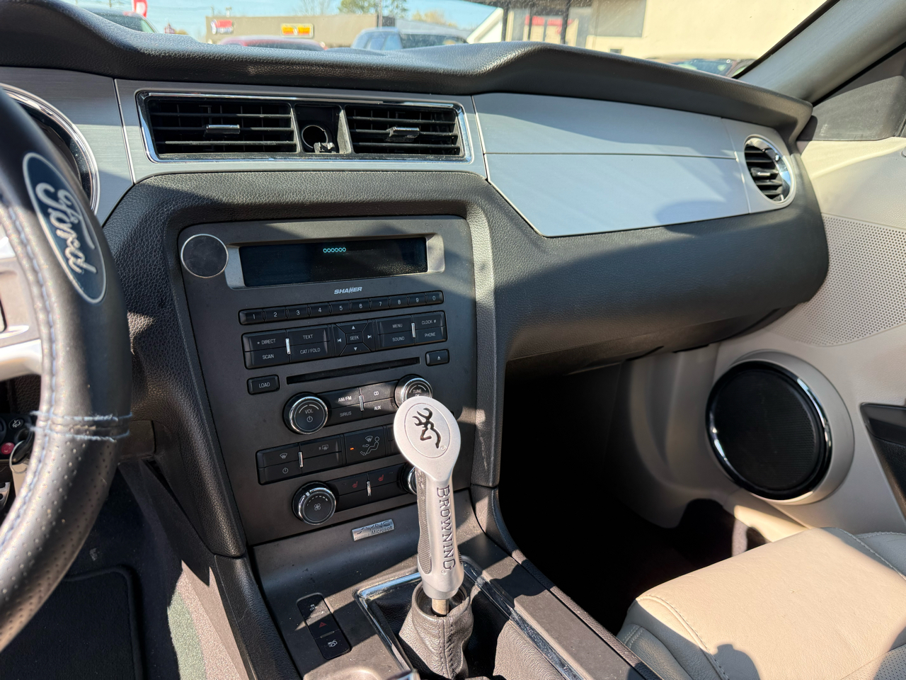 Ford Mustang V6 Convertible 2010