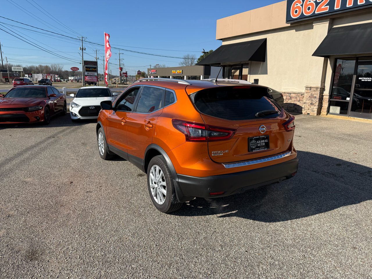 Nissan Rogue Sport SV 2021