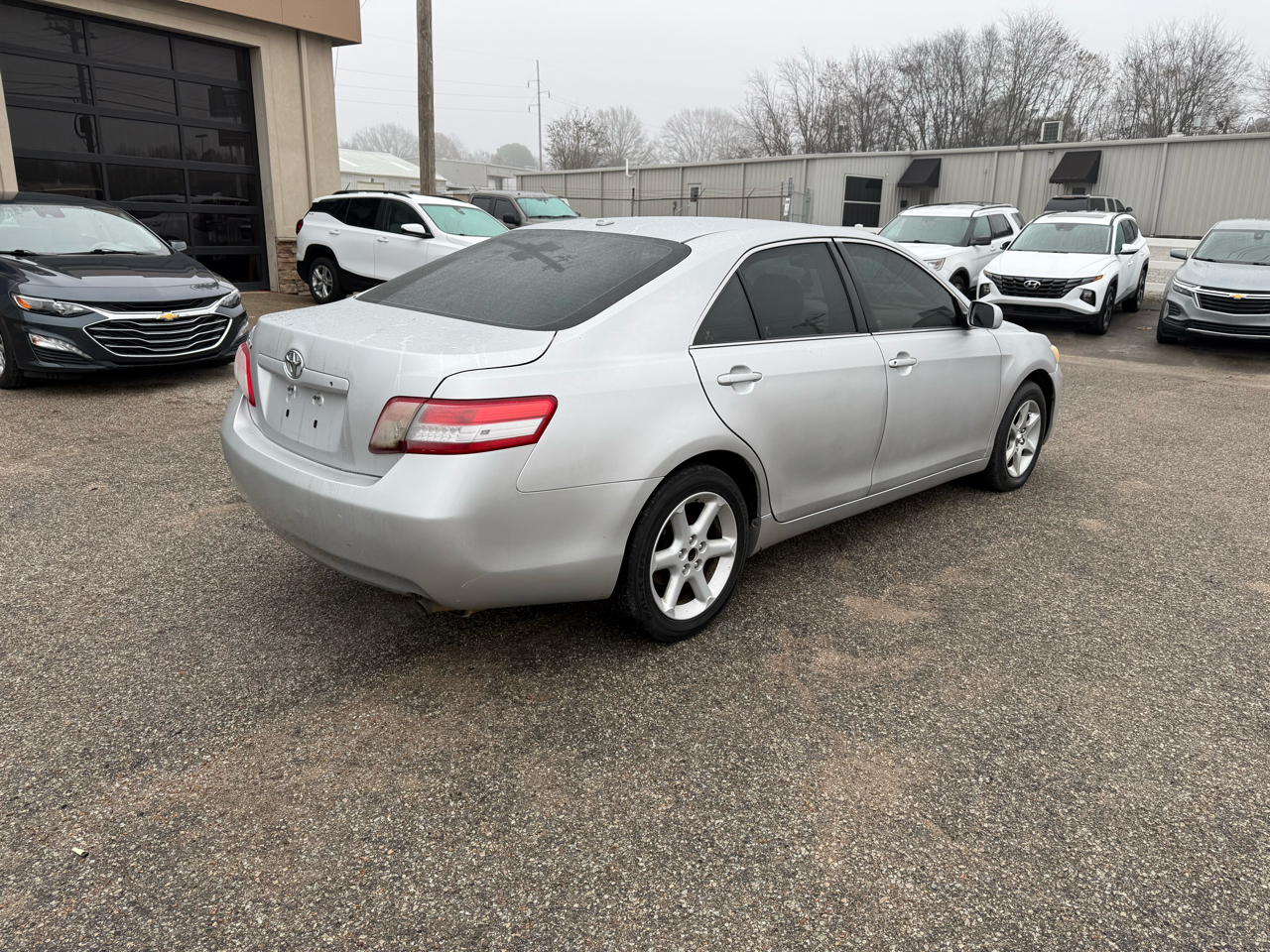 Toyota Camry SE 6-Spd MT 2010