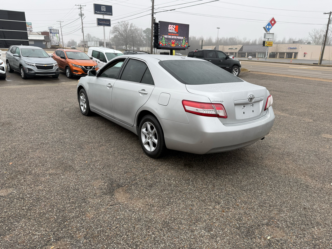 Toyota Camry SE 6-Spd MT 2010
