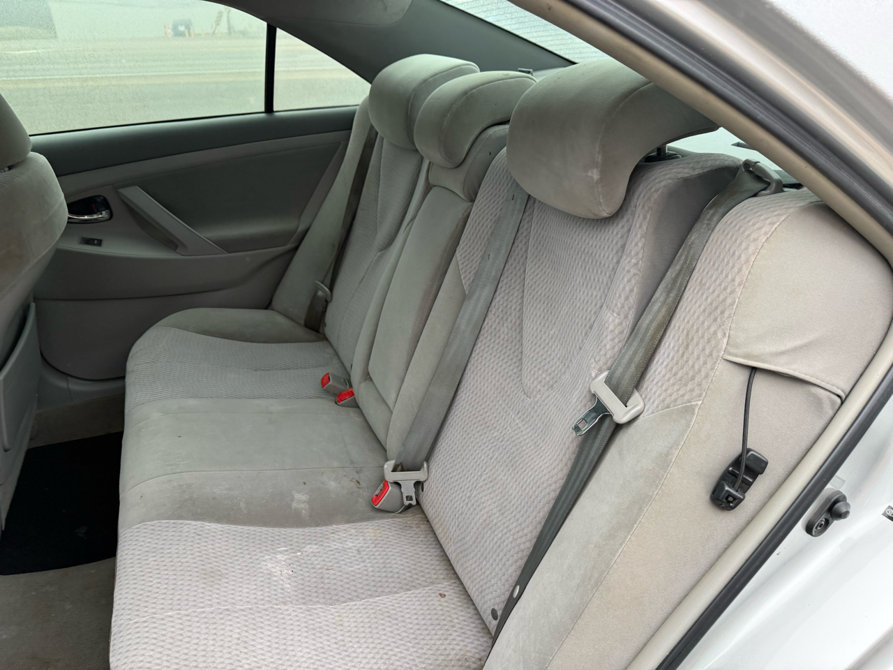 Toyota Camry SE 6-Spd MT 2010