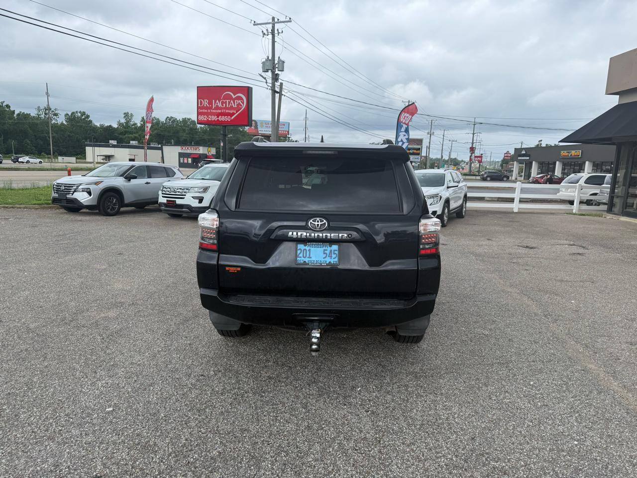 Toyota 4Runner SR5 2021