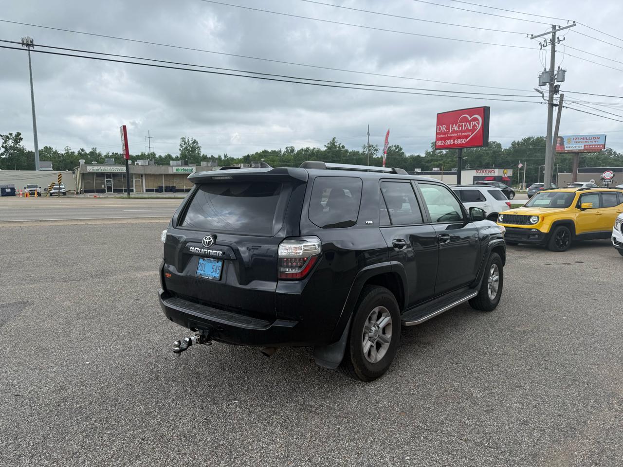 Toyota 4Runner SR5 2021