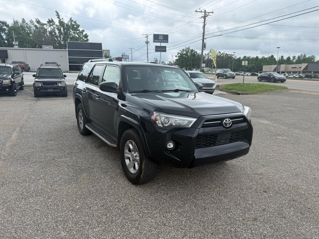 Toyota 4Runner SR5 2021